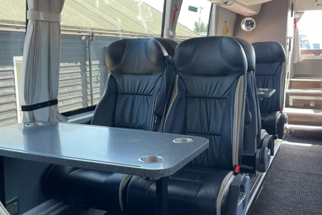Luxury 26 Seater coach 